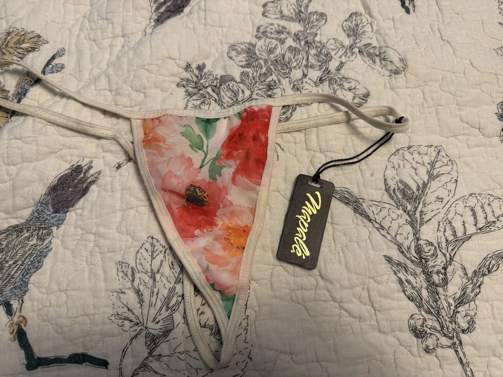 Mapalé Floral Print Thong Panty NWT Size XL Ivory Pink Floral