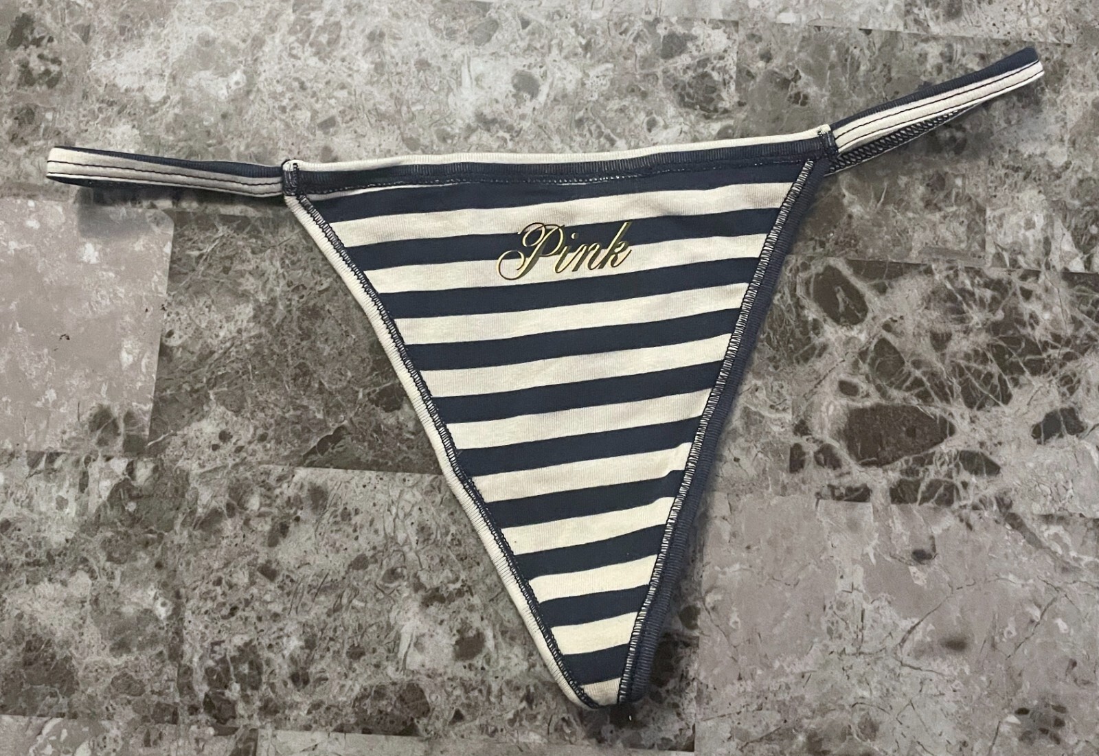 NWT VICTORIA’S SECRET PINK NAVY BLUE IVORY STRIPE LOGO V STRING PANTIES