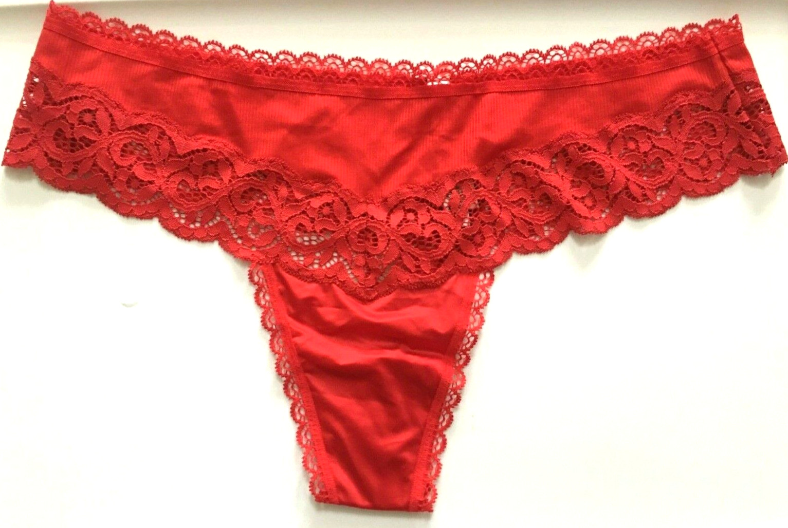 Victorias Secret Body By Victoria Lipstick Red Thong Panty Size XL Shine & Lace