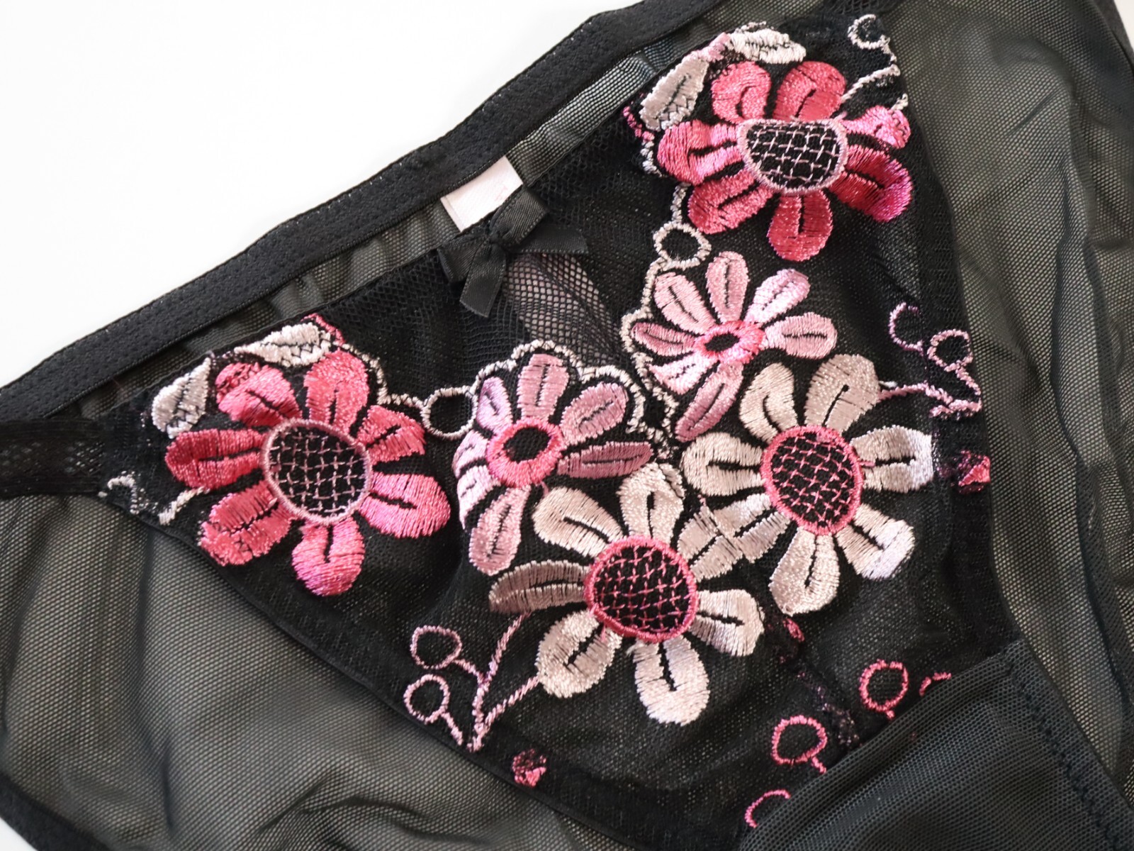 NEW Victoria’s Secret VTG Y2K 90s Sheer Embroidered String Bikini Panty SMALL