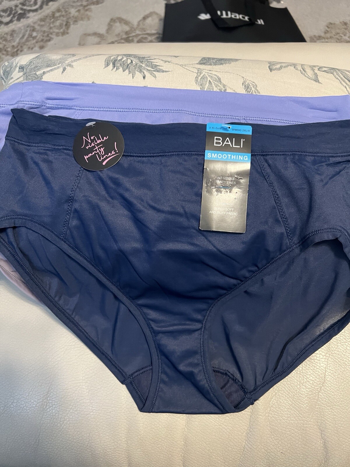 NEW! Women’s Bali® One Smooth Ultra-Light 3-pack Hi-Cuts #DFMEB3 – Size 2XL/9