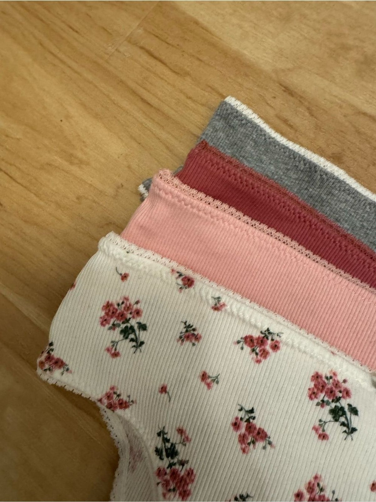 NWOT 4-Pack Floral & Solid Cotton Bikini Briefs with Rosettes Size Large