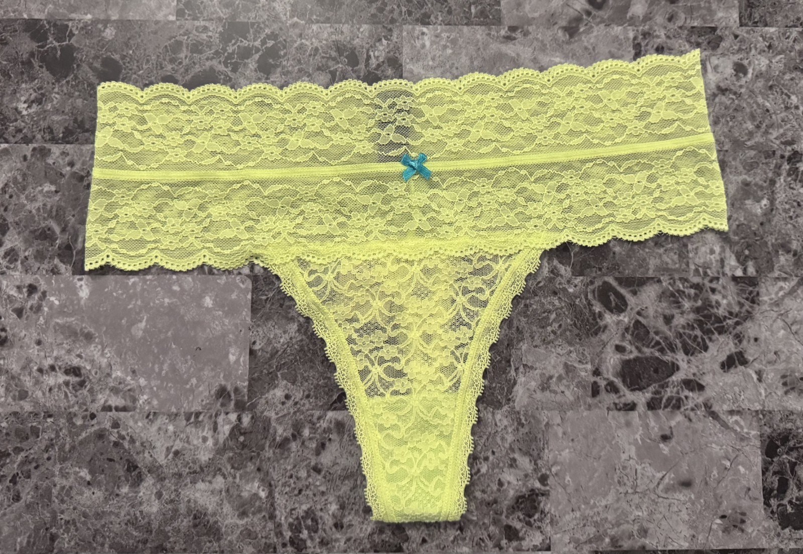 AERIE AMERICAN EAGLE M GREEN CITRON FLORAL LACE RARE HIGH WAIST THONG PANTIES