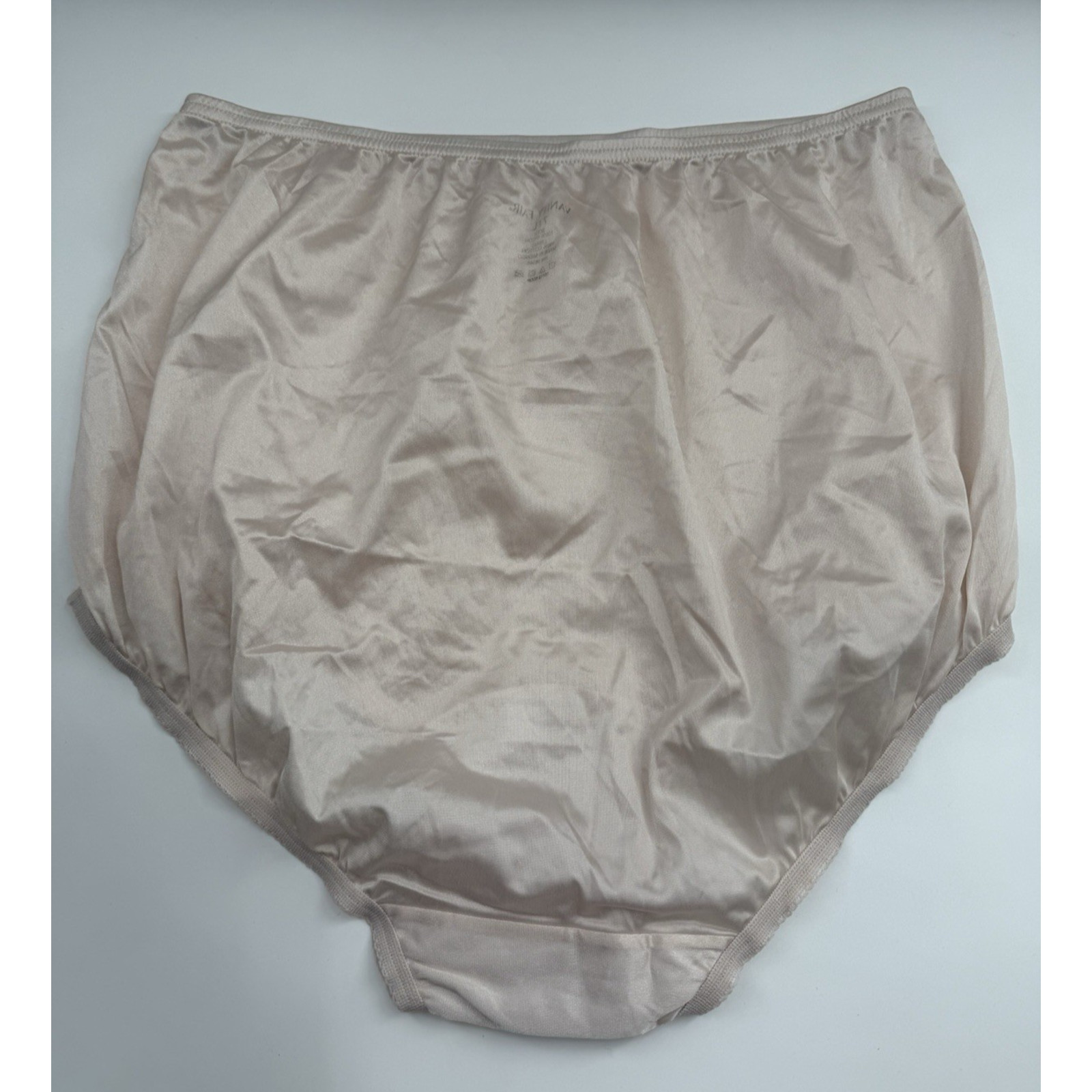 1pc Vanity Fair Women Perfectly Yours Tailored Ravissant Brief W/out tag *READ
