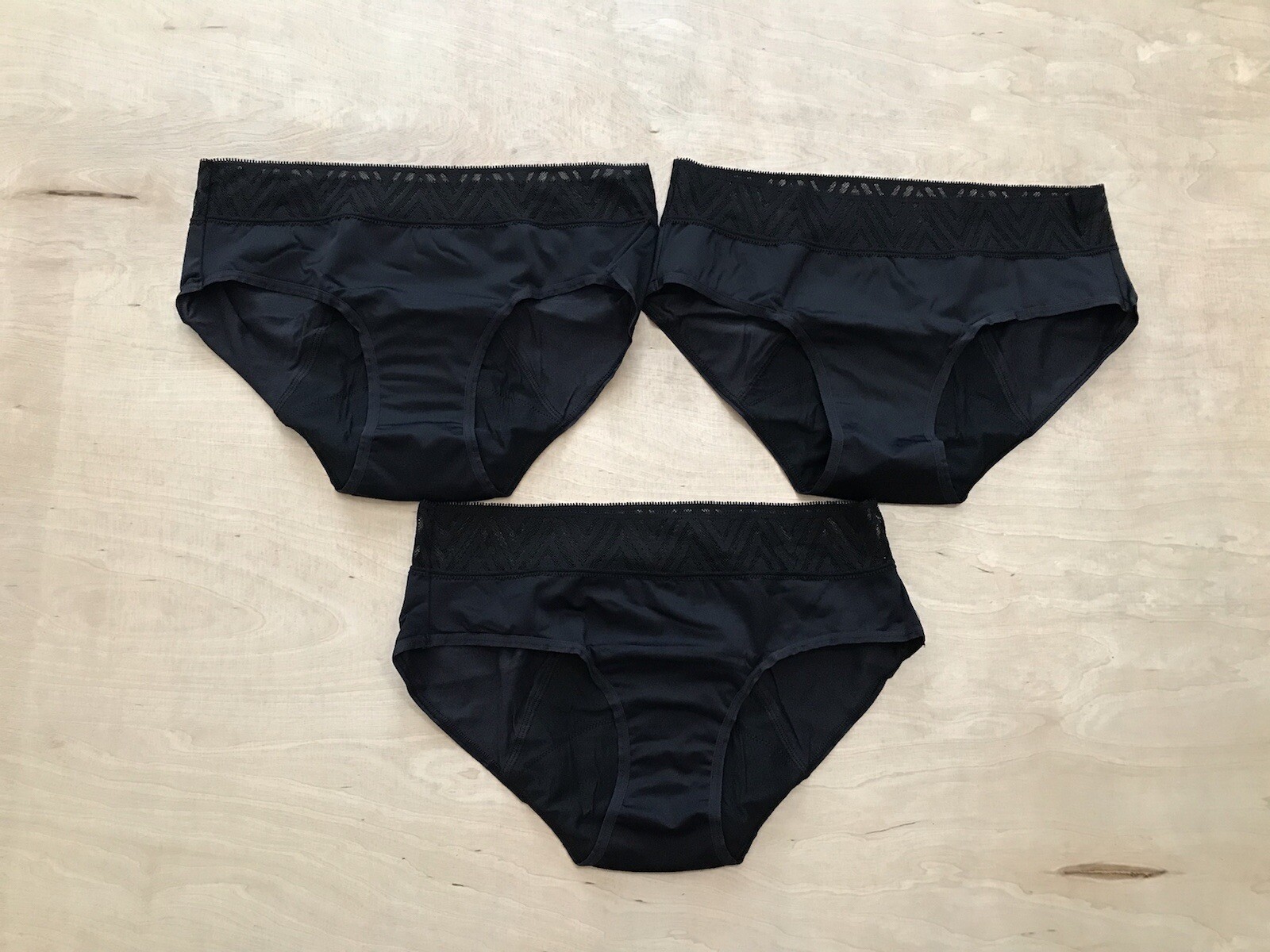Thinx Hiphugger Leakproof Period Panties Size XS Black – 3 pack NWT
