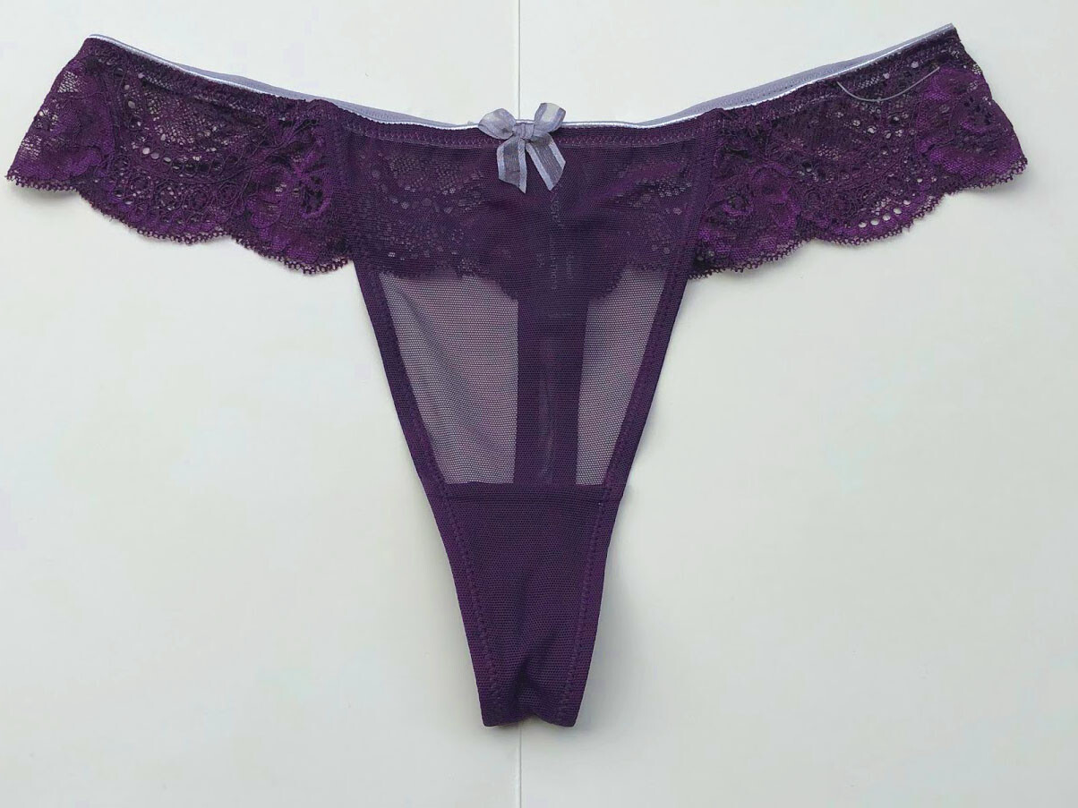 NWOT purple & gray Le Mystere Isabella Lace thongs size M style 835