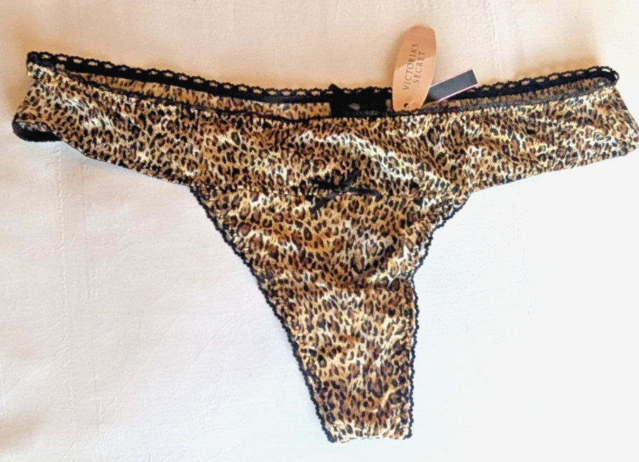 Victoria’s Secret SLT Thong Med Smooth Leopard Lace Bow Corset NWT Sexy 2011