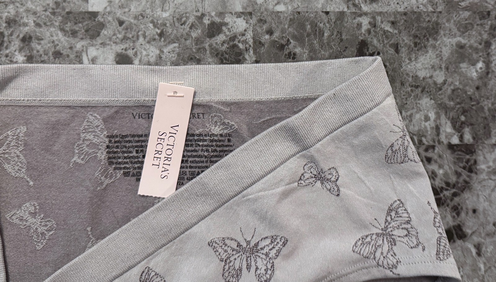 NWT VICTORIA’S SECRET MEDIUM GRAY BUTTERFLY SEAMLESS HIPHUGGER PANTIES