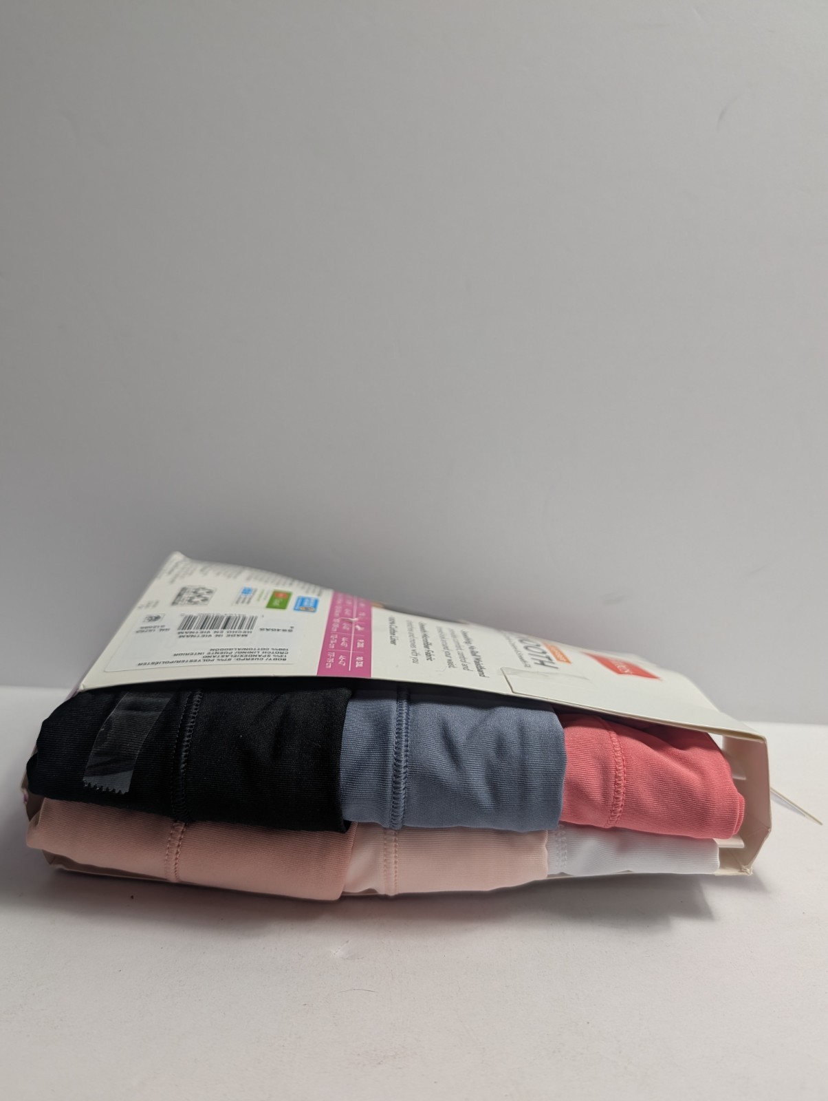 Hanes Premium Women’s Briefs 4-Pack Size 8 XL Cool Comfort Microfiber Assorted
