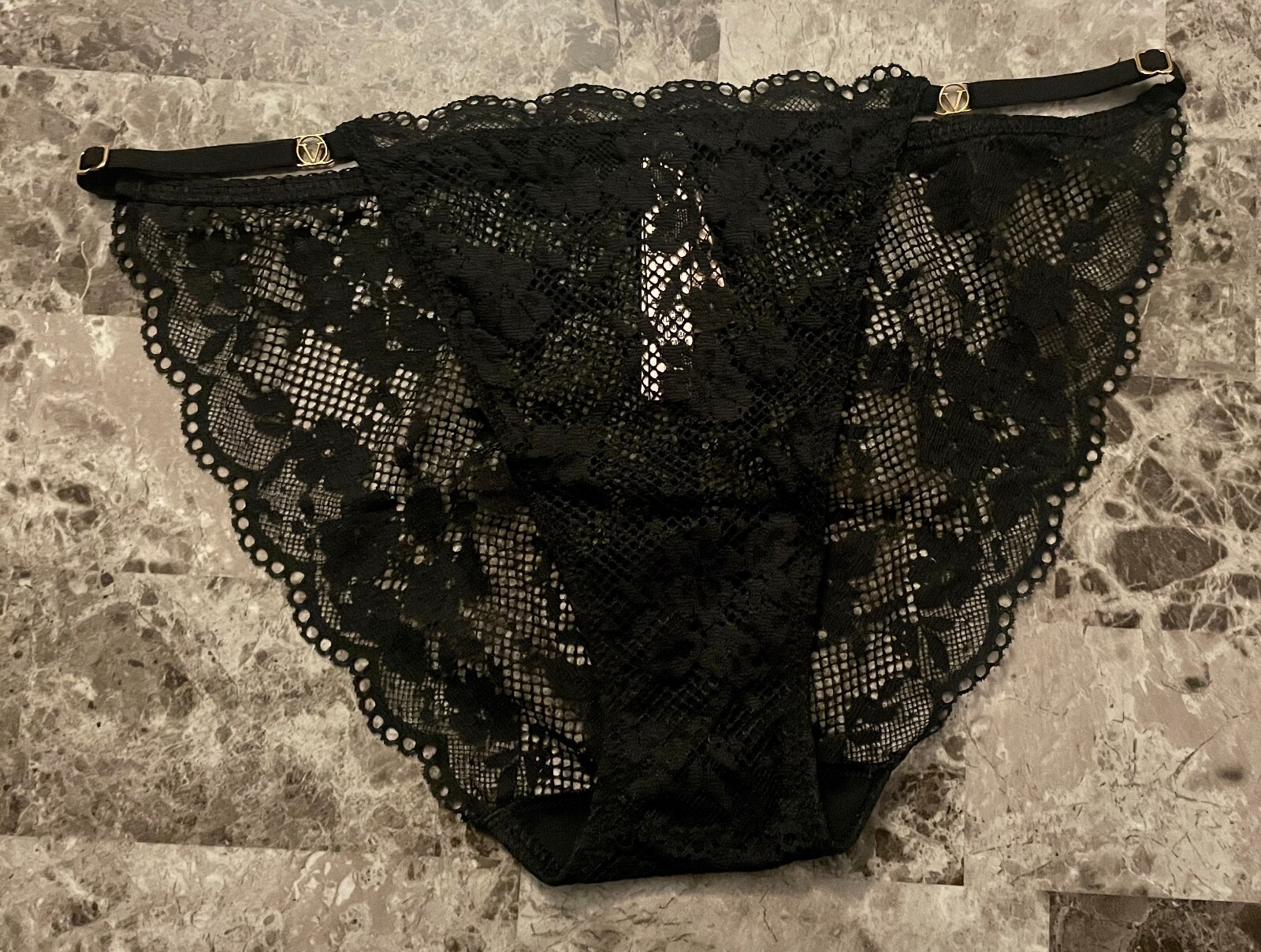 NWT VICTORIA’S SECRET S BLACK LACE GOLD ADJUSTABLE STRAP STRING BIKINI PANTIES