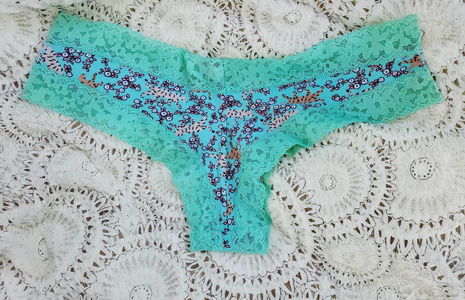 Tiger/flower Victoria’s Secret Vintage Sexy Cheeky Thong Size M vs blue