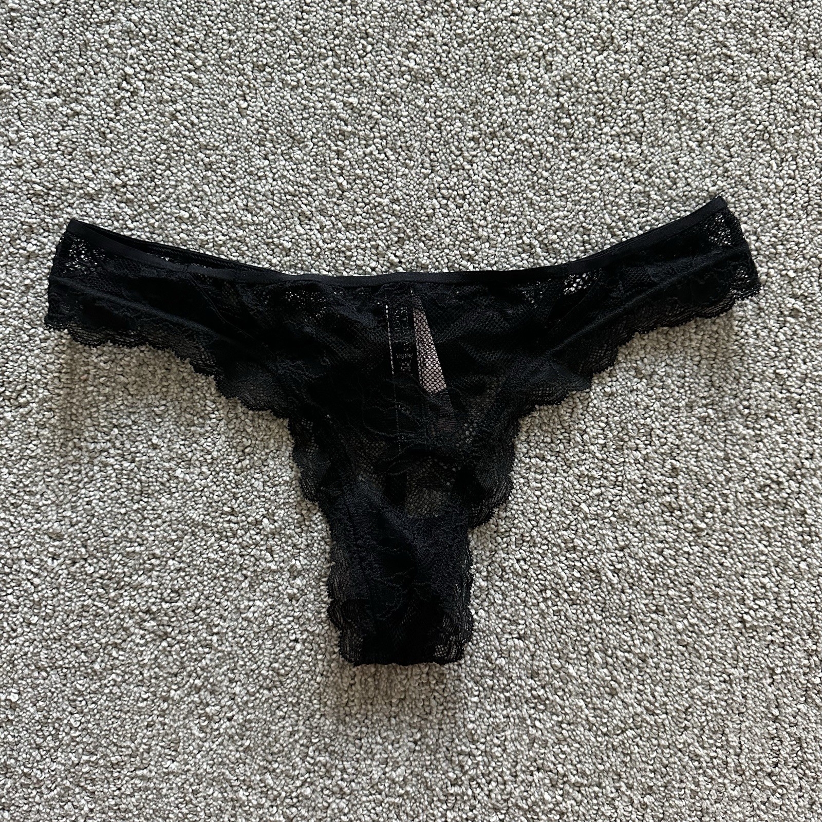 Victoria’s Secret Lace Dream Angels Thong From 2021 Size Small