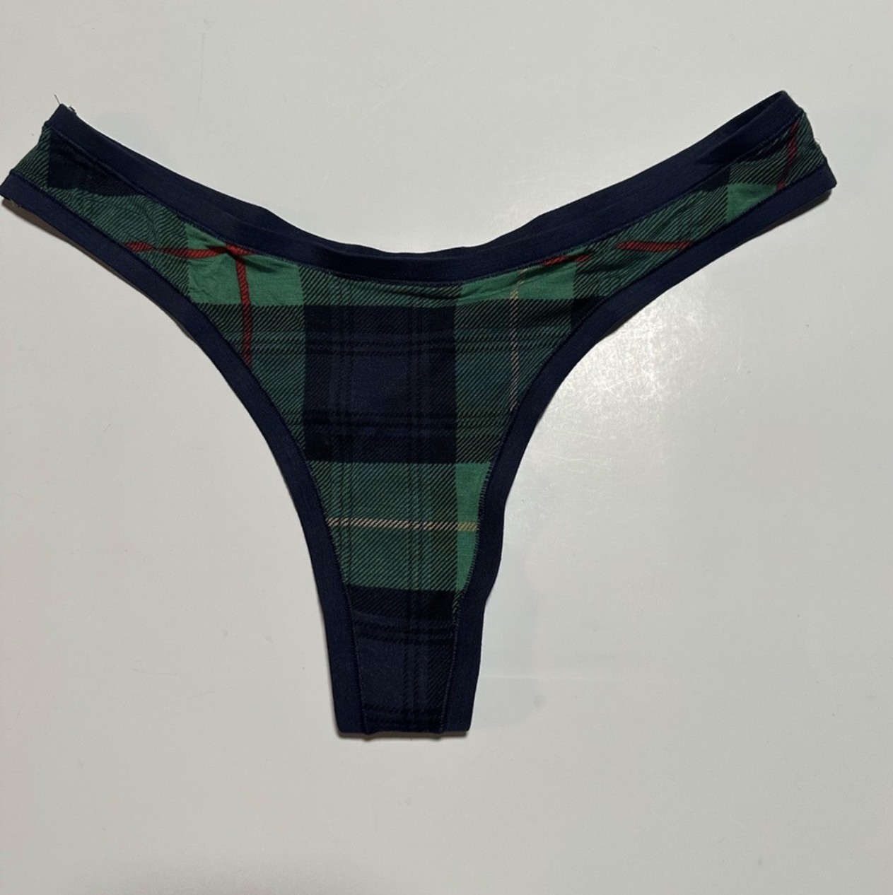 NWT AERIE AMERICAN EAGLE SOFT RED GREEN PLAID (MEDIUM) HIGH LEG THONG PANTIES