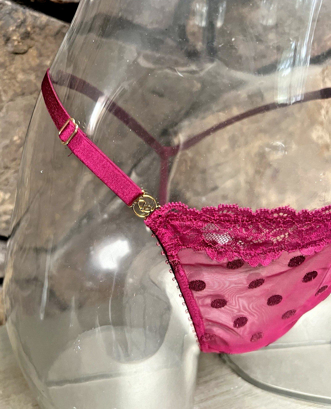 Victoria’s Secret Mesh V-STRING THONG Panty POLKA DOT Sz XL Adjustable Waist NWT