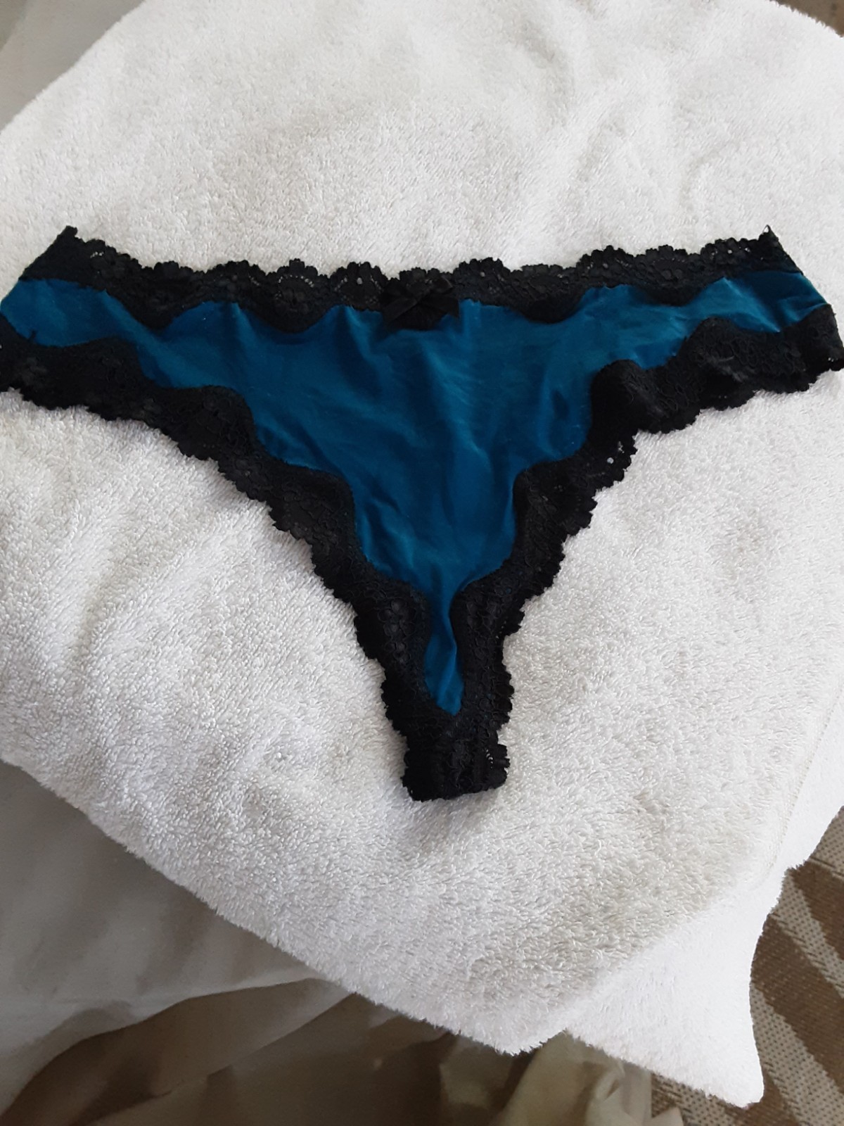 Victoria’s Secret M Very Sexy Blue High Leg Thong Black Lace Trim