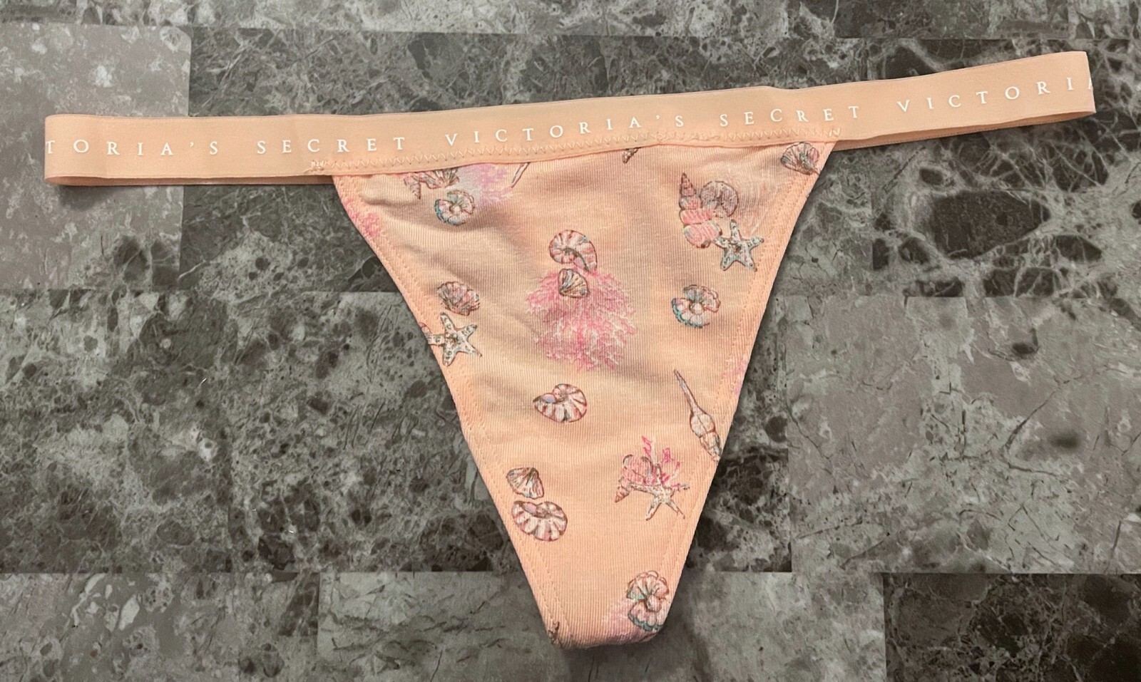 NWT VICTORIA’S SECRET SEASHELL STARFISH LOGO LIGHTWEIGHT BAND V STRING PANTIES