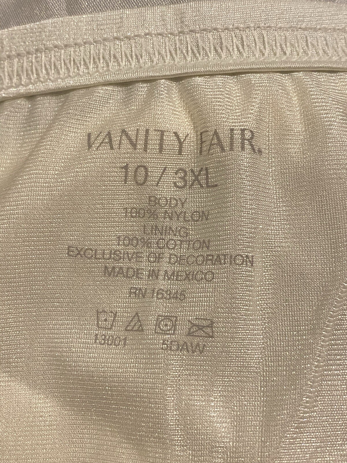 NWOT SZ 10 VANITY FAIR SISSY BEIGE SILKY NYLON LACE GRANNY PANTIES BRIEFS 13001