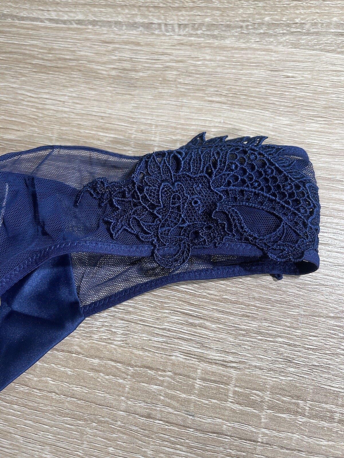 NWT VICTORIA’S SECRET – Navy Blue – Satin- Mesh – Floral Detail – S – MSRP: $44