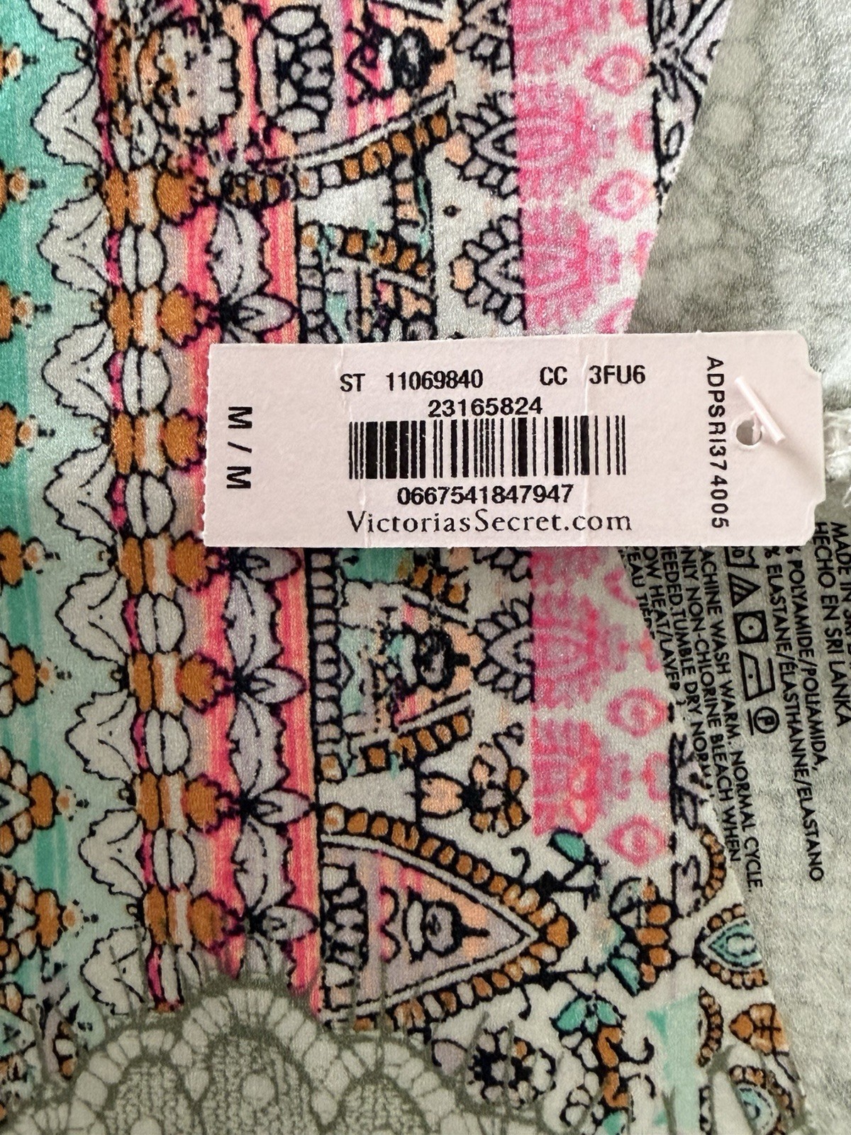NWT Victoria Secret No Show Hip Hugger Panty M Rare, Discontinued Boho Hiphugger