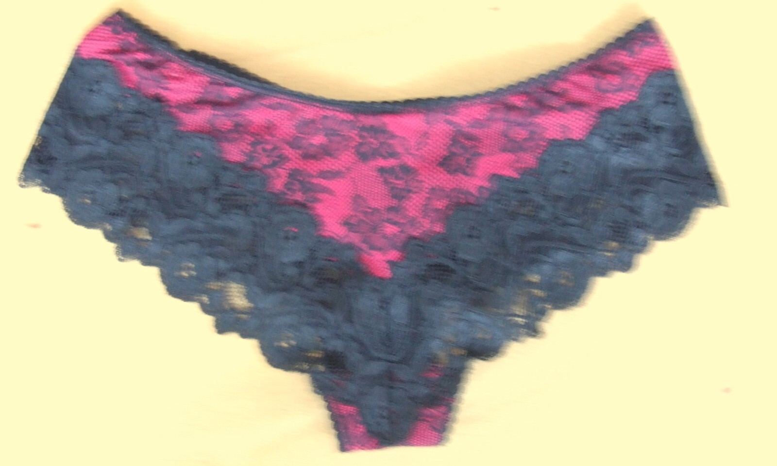 EX Chainstore size 8 NO VPL lacey brief knickers panties Black and Red