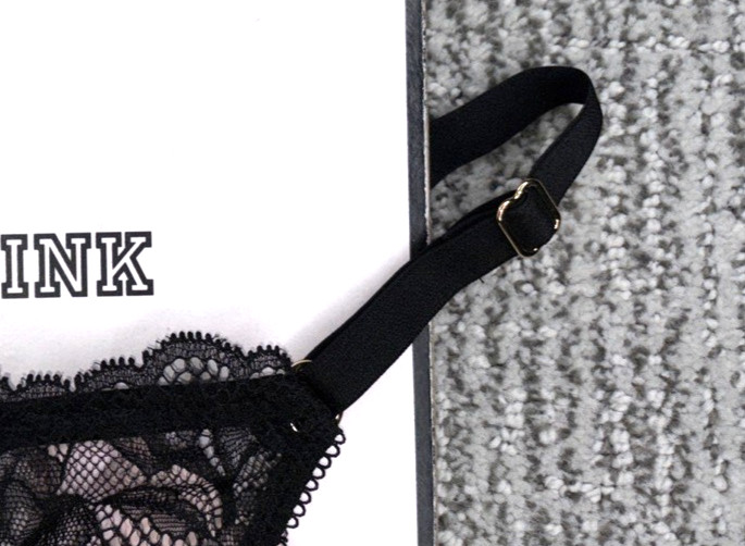 Victoria’s Secret Very Sexy NWT Small Black Rose Lace Adjustable V String Panty