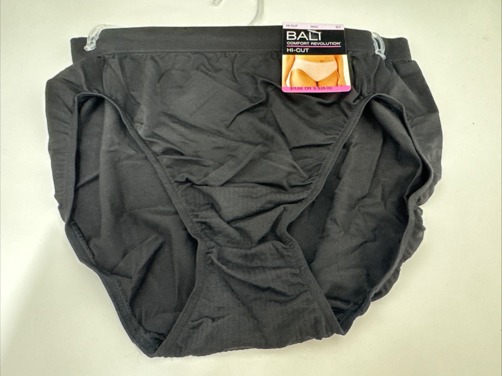 Bali Comfort Revolution Hi-Cuts – Style 303J – Size 6/7 – Black – New