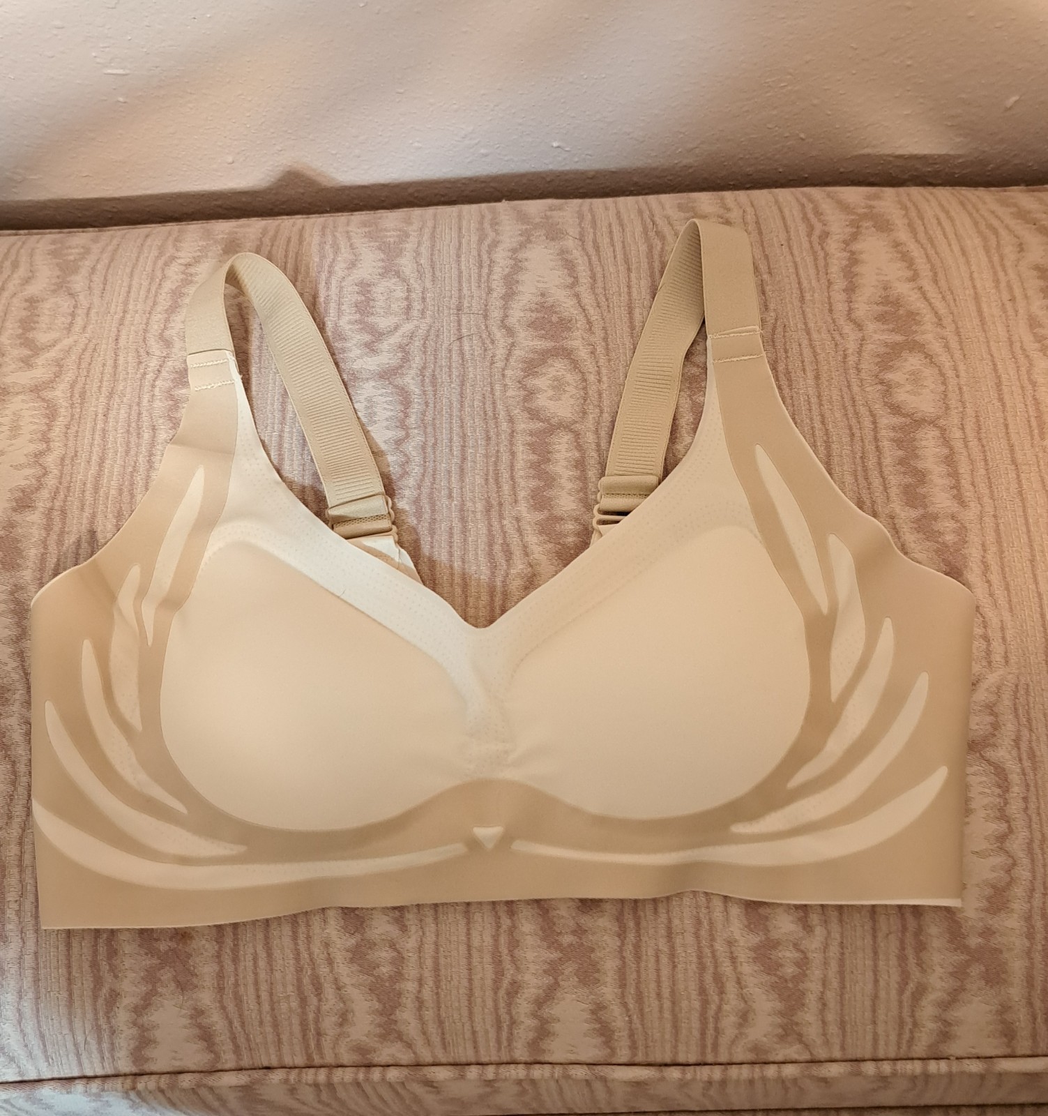 New lot of 4 bras XXL and 8 Size L panties