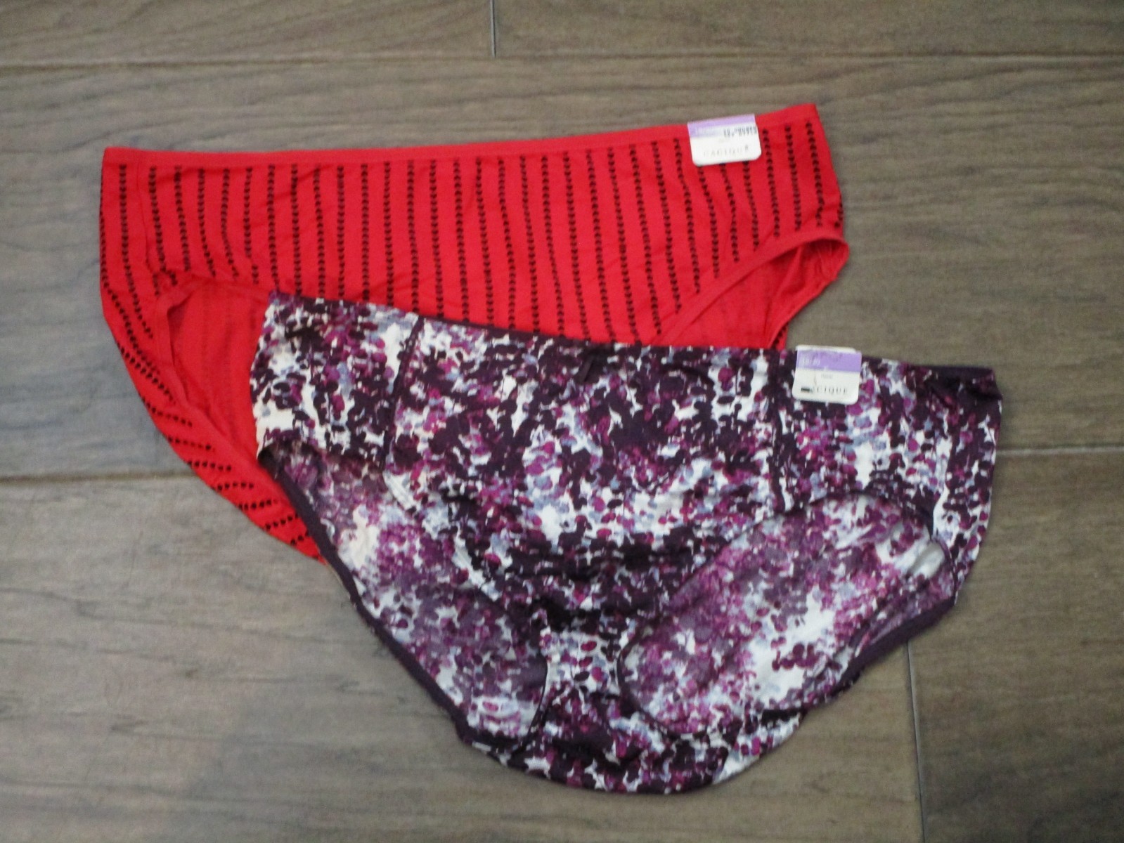 2-PACK CACIQUE HIPSTER PANTIES IN RED/BLACK HEARTS + PURPLE STEMS SIZE 18/20