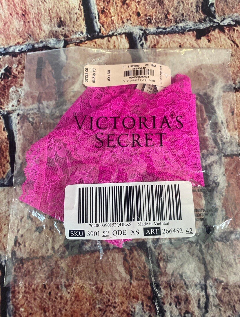 Victoria’s Secret The Lacie Lace Thong Panty NWT
