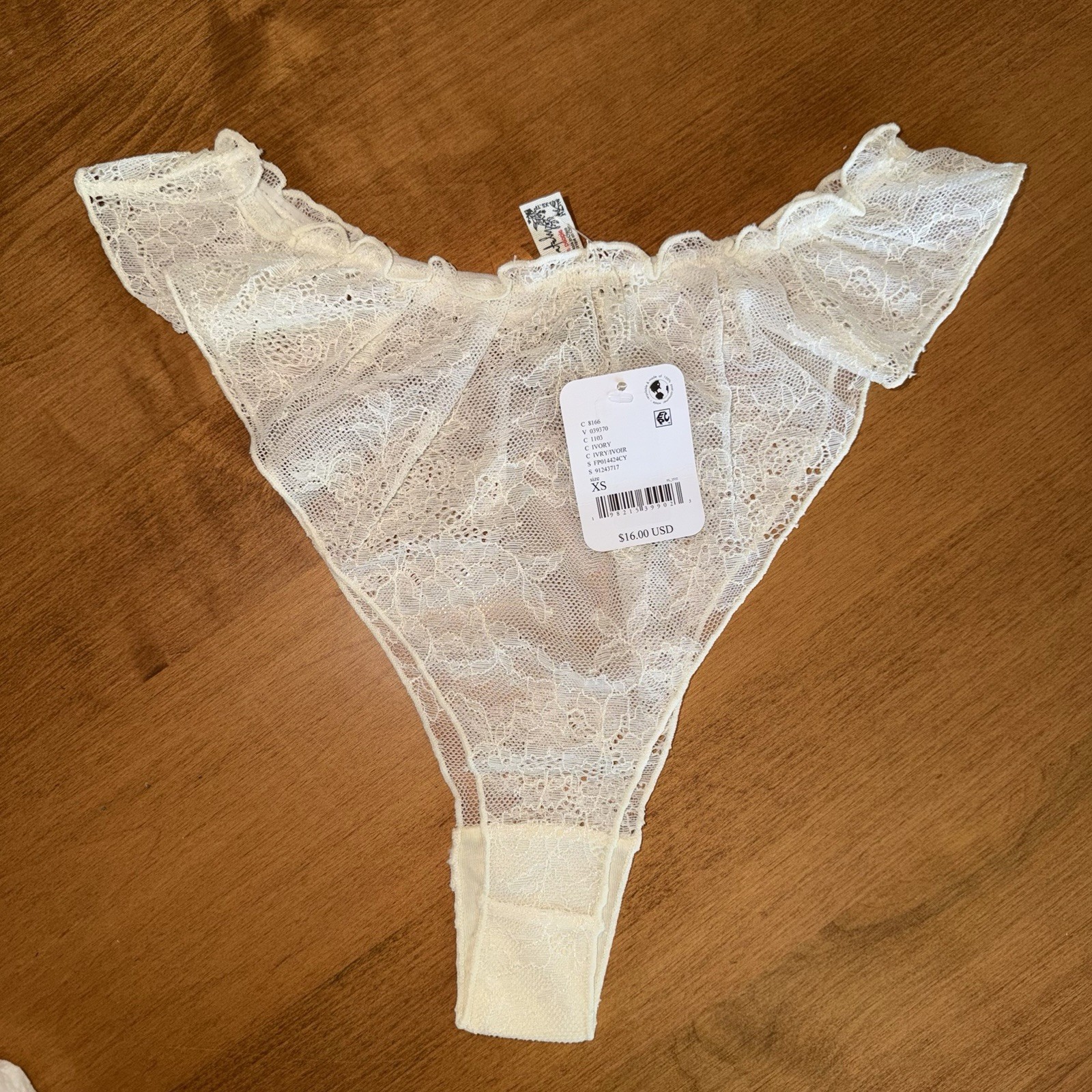 NEW Free People X Intimately Fp GIA Tanga Lace Panty Ivory XS