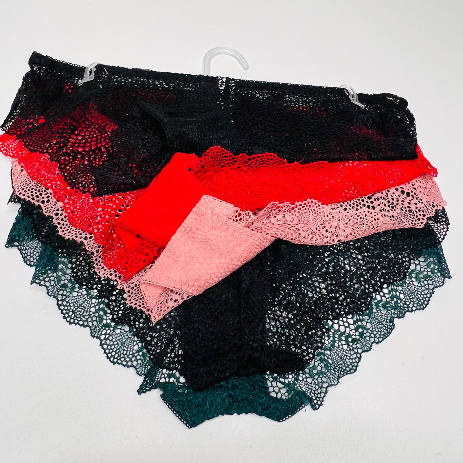 Adrienne Vittadini Studio Woman’s Size M Lace Detail 5-pack Panties