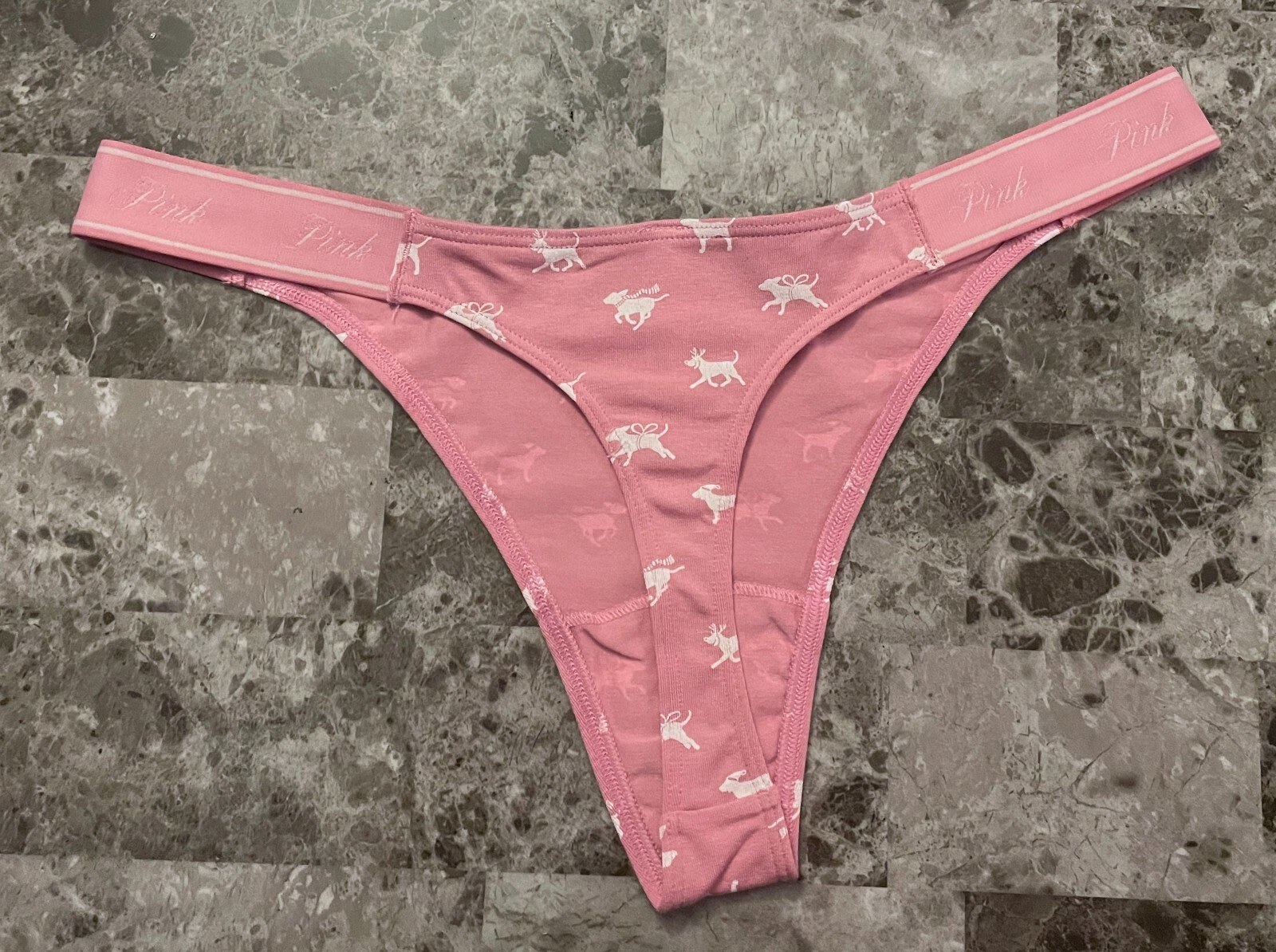 VICTORIA’S SECRET PINK L REINDEER SANTA DOG THICK LOGO SIDE STRAP THONG PANTIES