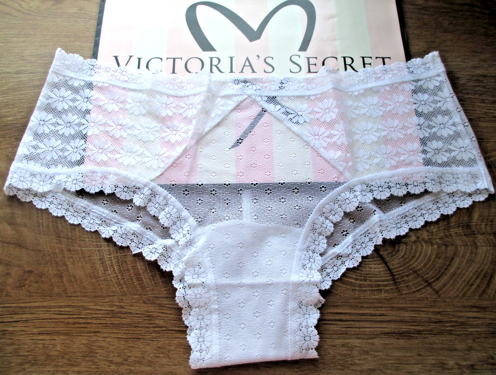 VICTORIA’S SECRET Cheeky Panty VS White Lace S M L XL NWT