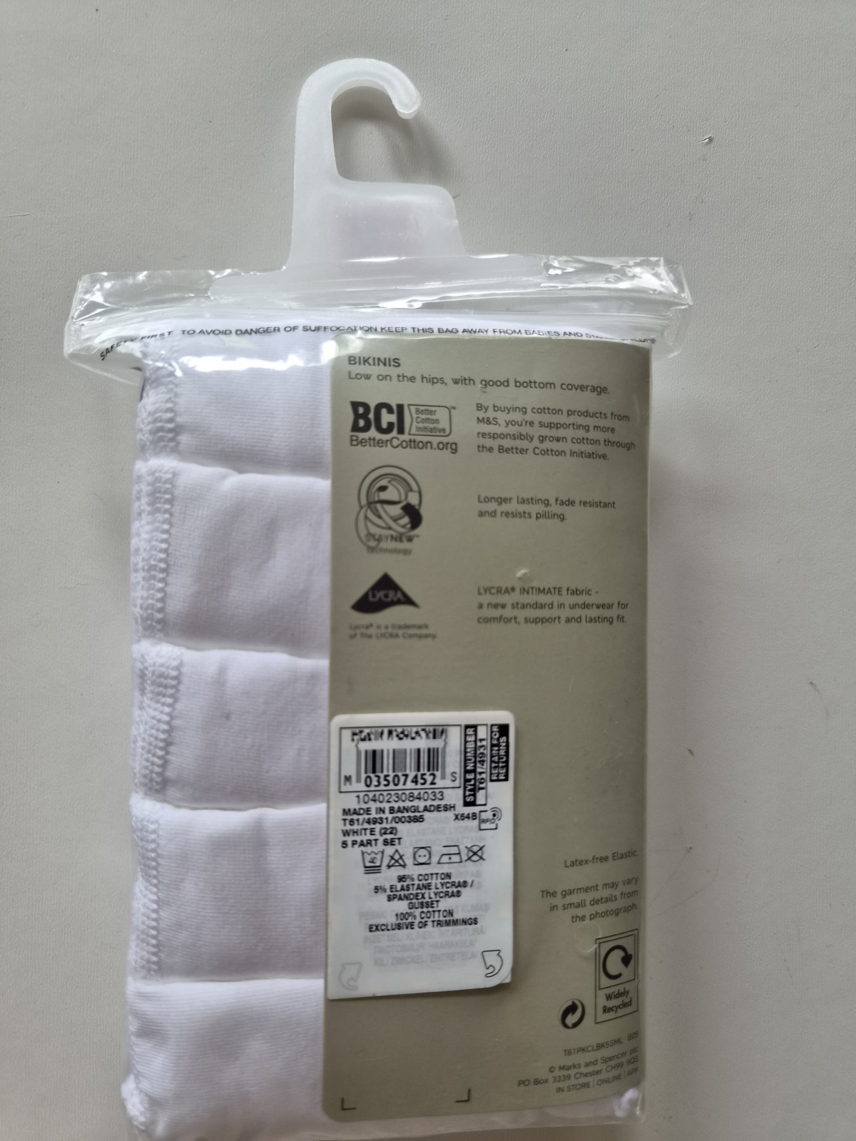 M&S SIZE 22 COTTON BIKINIS KNICKERS BRIEFS WHITE 5 PAIRS NEW MARKS AND SPENCER