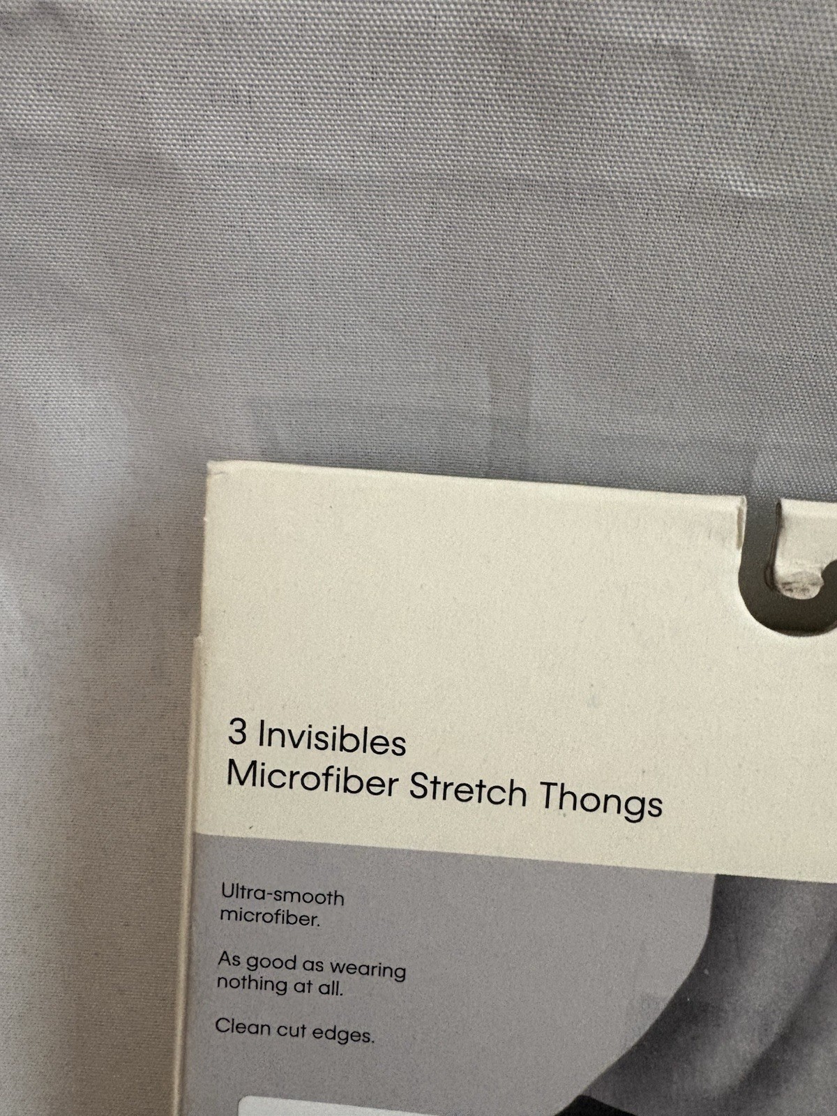 NEW Calvin Klein Invisible Thong Microfiber Stretch 3 Pack Size Medium QD3558