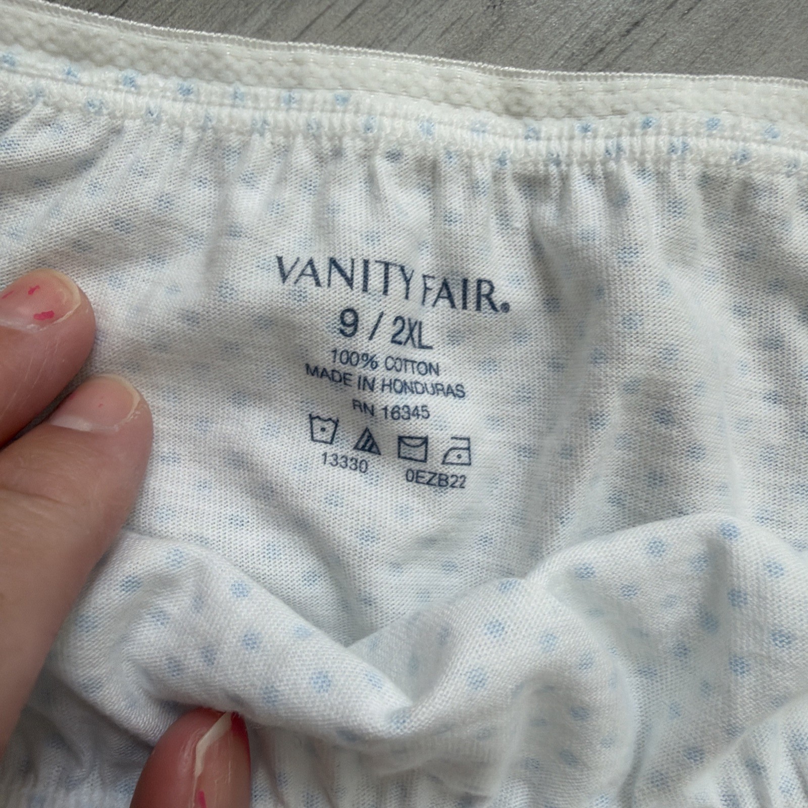 Vanity Fair 3 Pair Women’s Panties Size 9/2XL RN 16345 WHITE POLKA DOTS X3