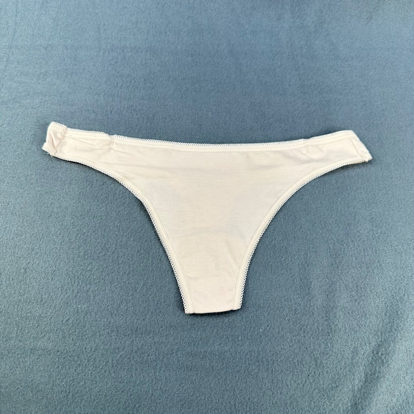 Maidenform Women’s Size Medium 6 Panty Thong Beige New Without Tags
