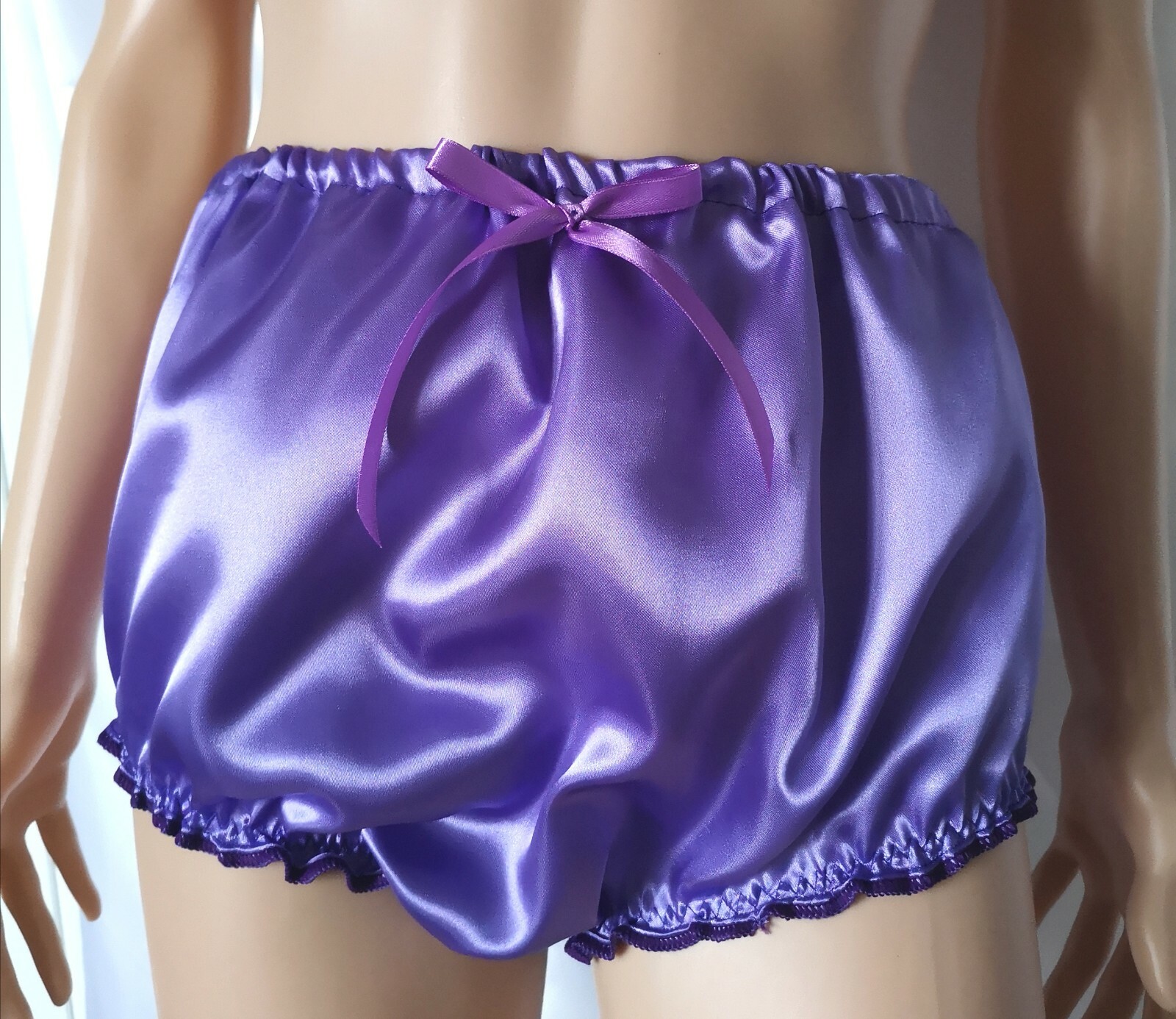 🌸MADE TO ORDER* Plain “SATIN SISSY Granny style Knickers”..8″ sides.🌸