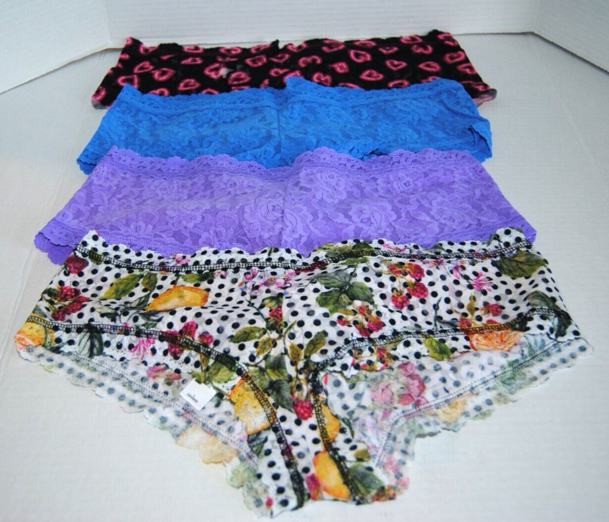 NWOT HANKY PANKY LACE BOYSHORTS PANTIES SET OF 4 ASSORTED COLORS WOMEN’S SIZE L