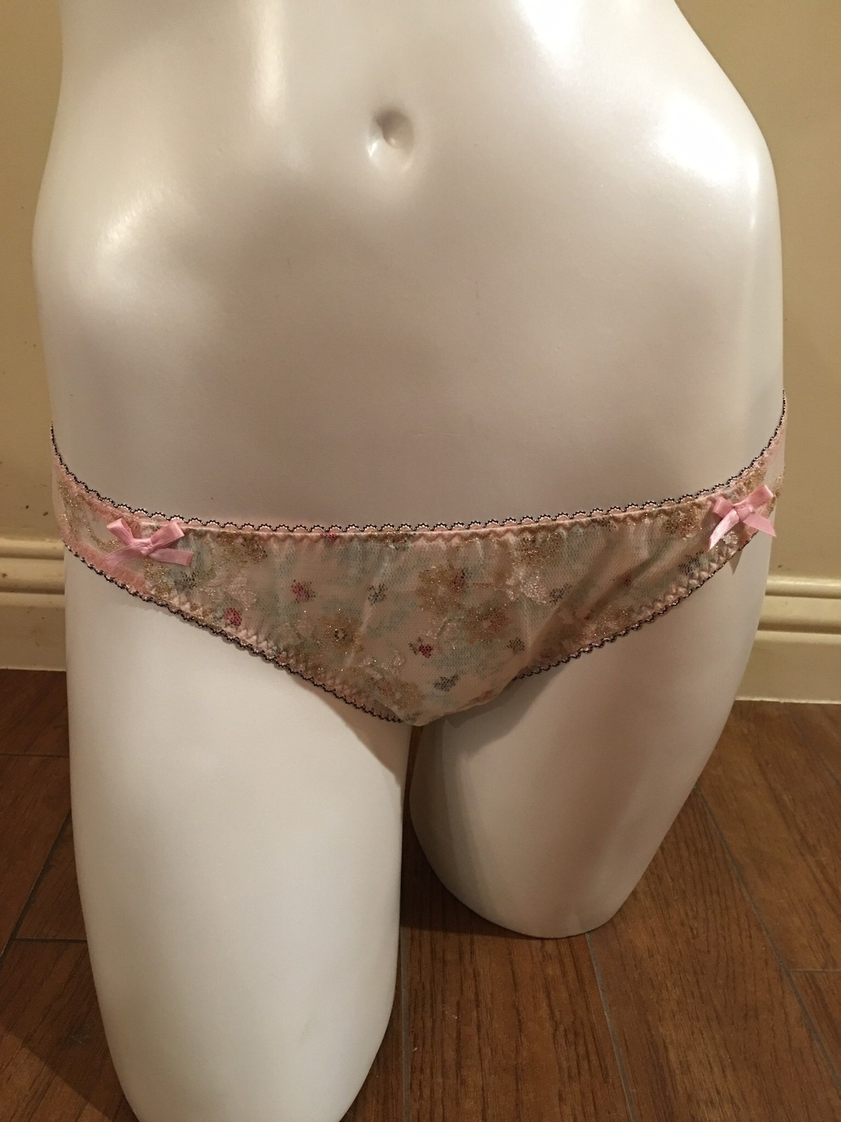 NEW – Fifi Chachnil Lace Brief – Multiple Sizes – NWT