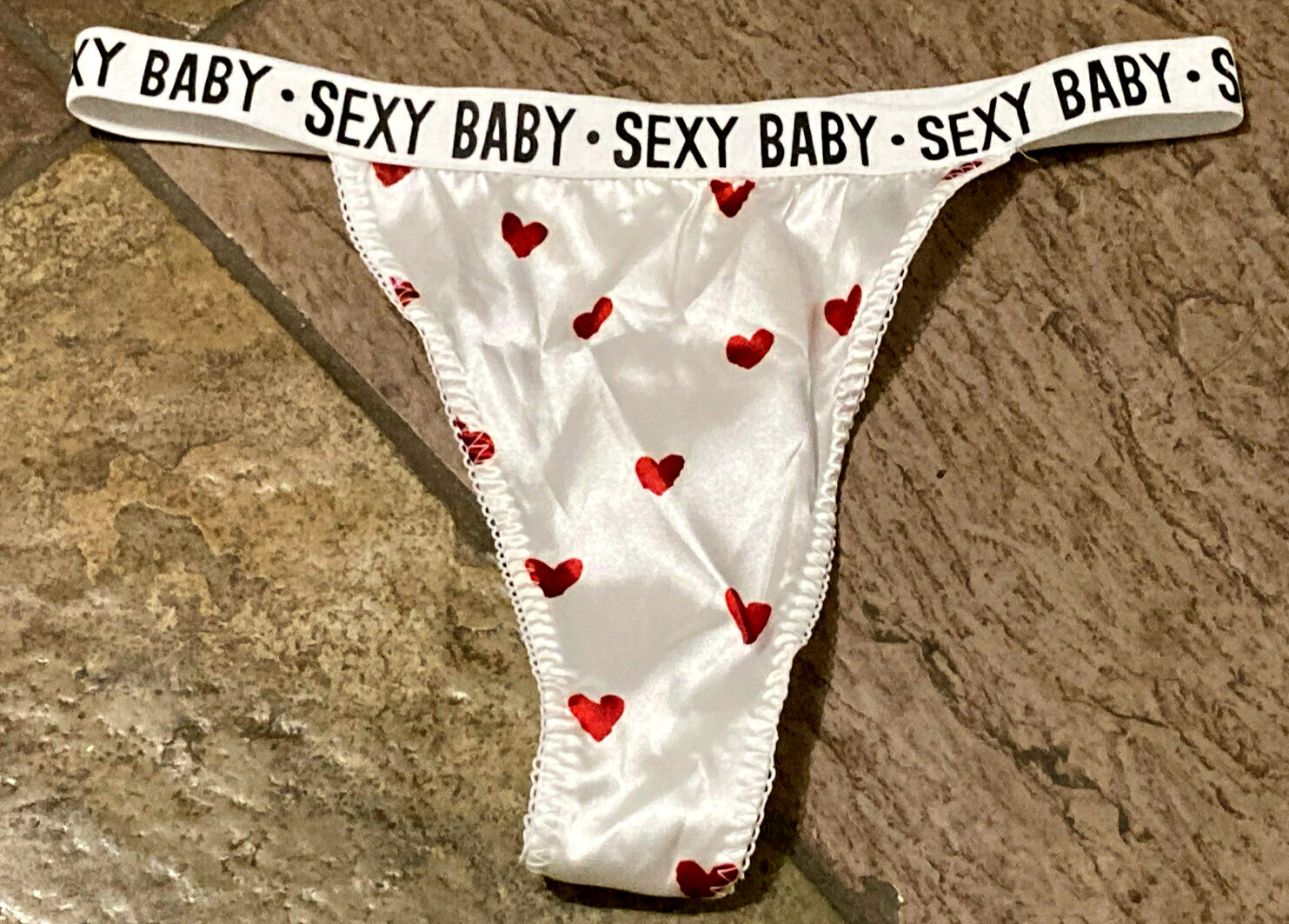 Red Hearts on Snow White 6/M Second Skin SATIN Hi Leg RIO String Thong Panty NEW