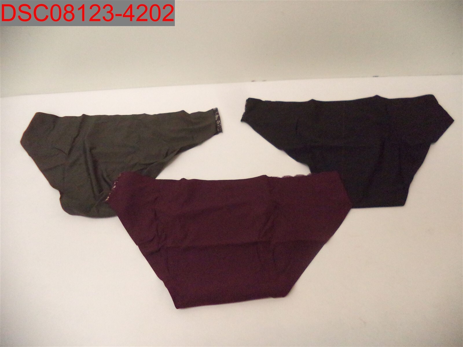 NWOT – Women’s Assorted 6 Pack Lace Trim Cheeky Briefs, Size L X0031T4GX5