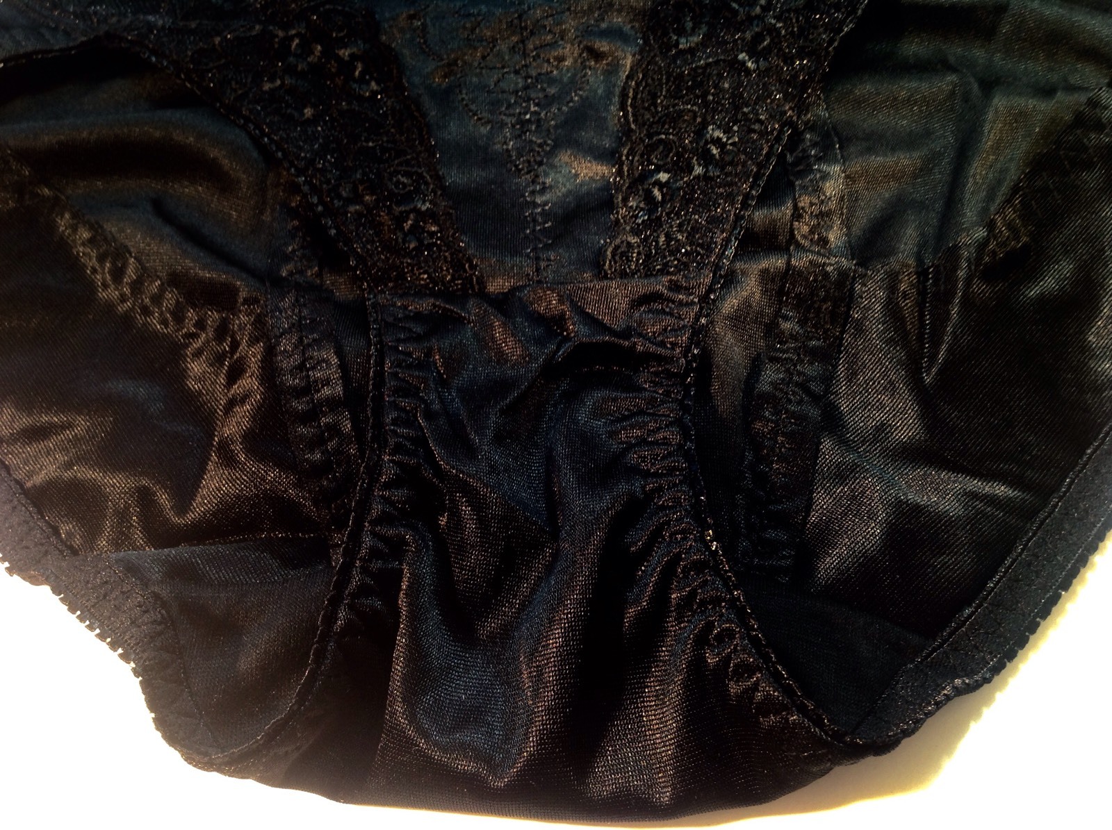 Women Panties,Briefs/Control Panties Eva Cervantes Size L. Large Black Satin