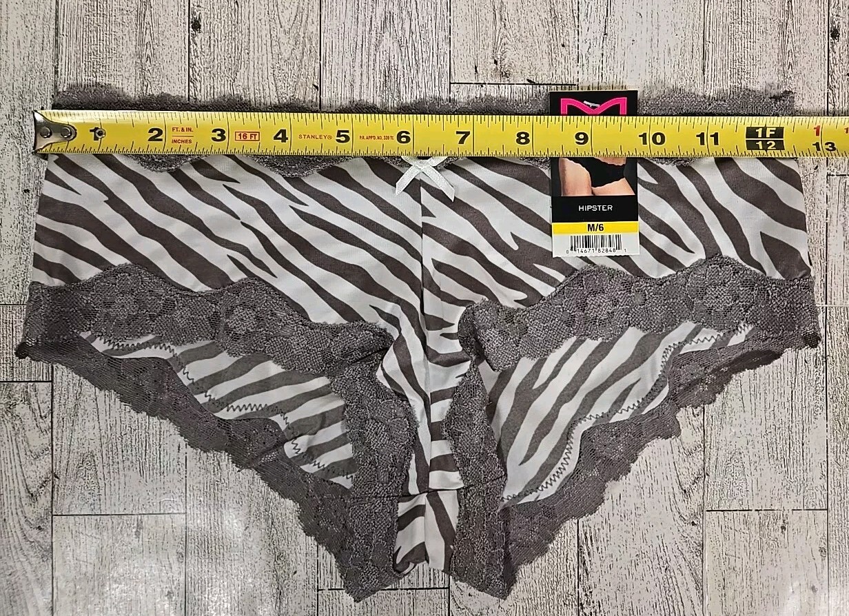 Maidenform HIPSTER 6 & 7 Zebra Print Gray Cheeky Scalloped Lace Lot of 2
