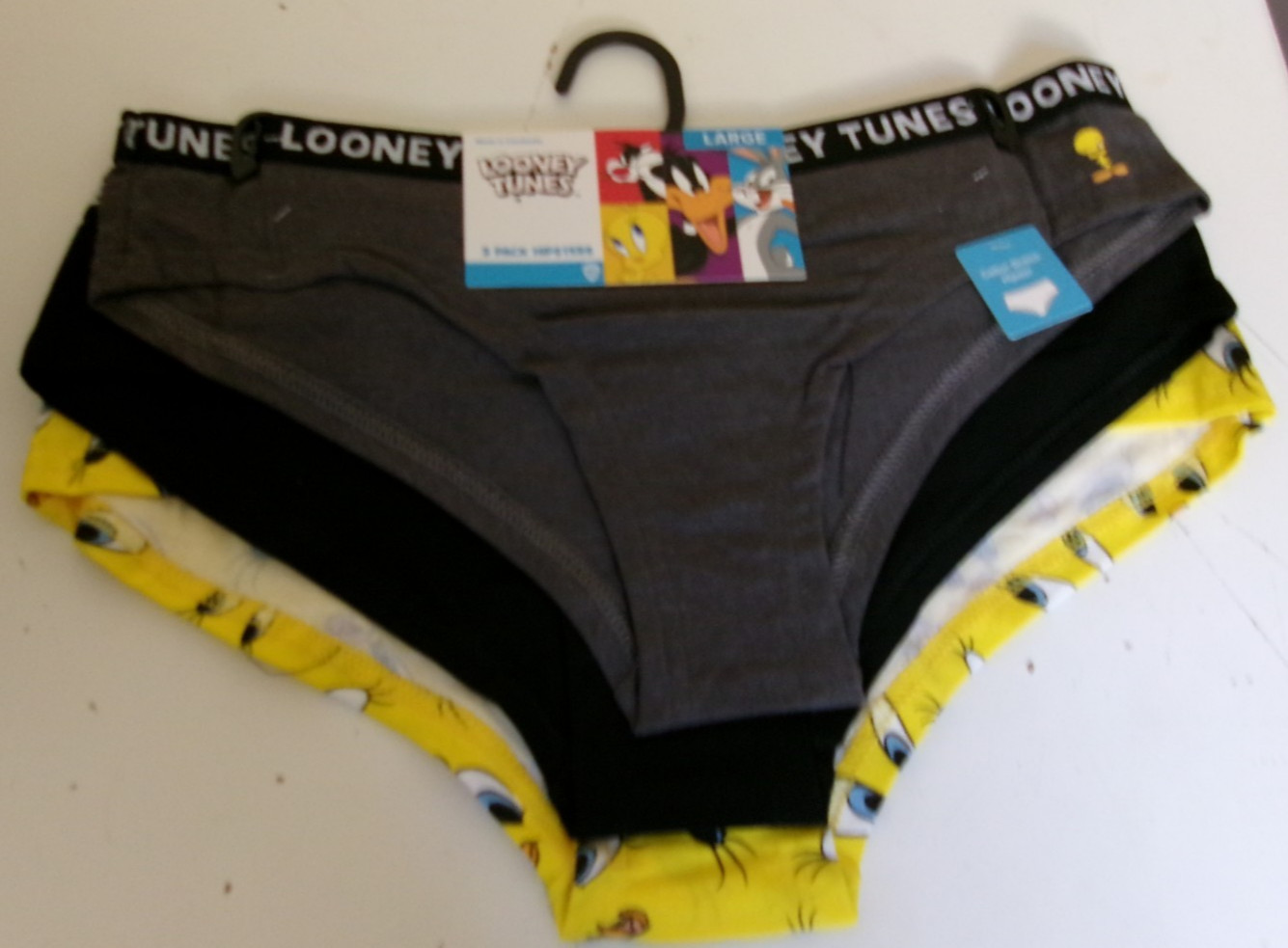 Three Looney Tunes Hipsters Size Large Multi color 95% Cotton