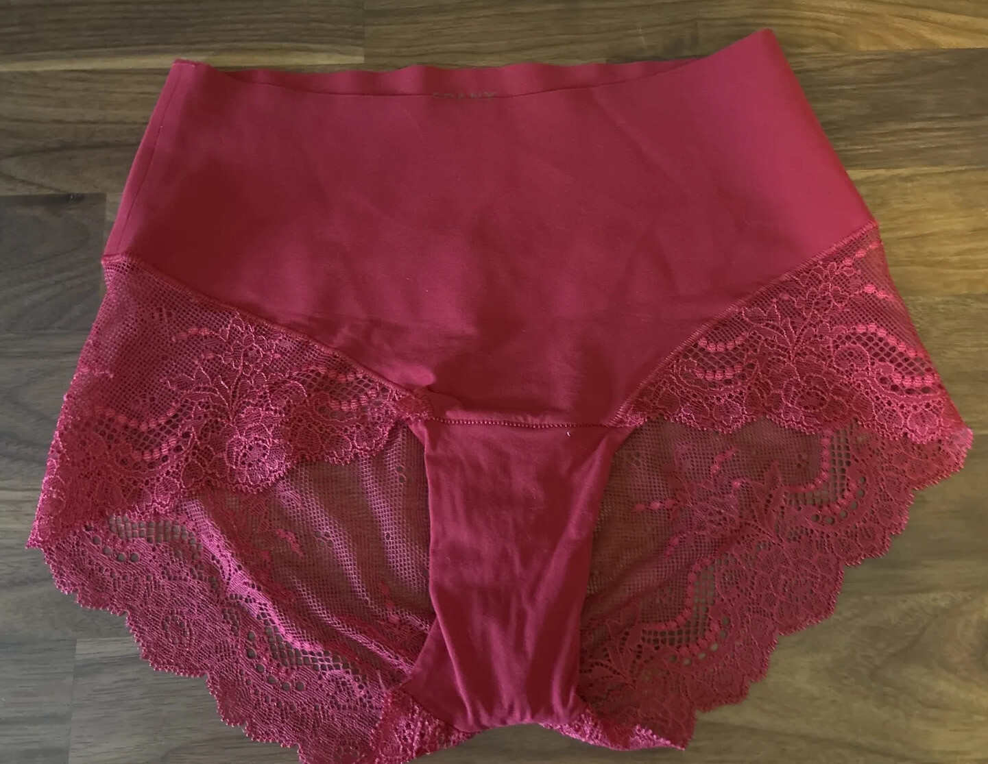 Spanx Sara Blakely Red Lace Pull On Hipster Panty Size XS Undie-tectable Shape