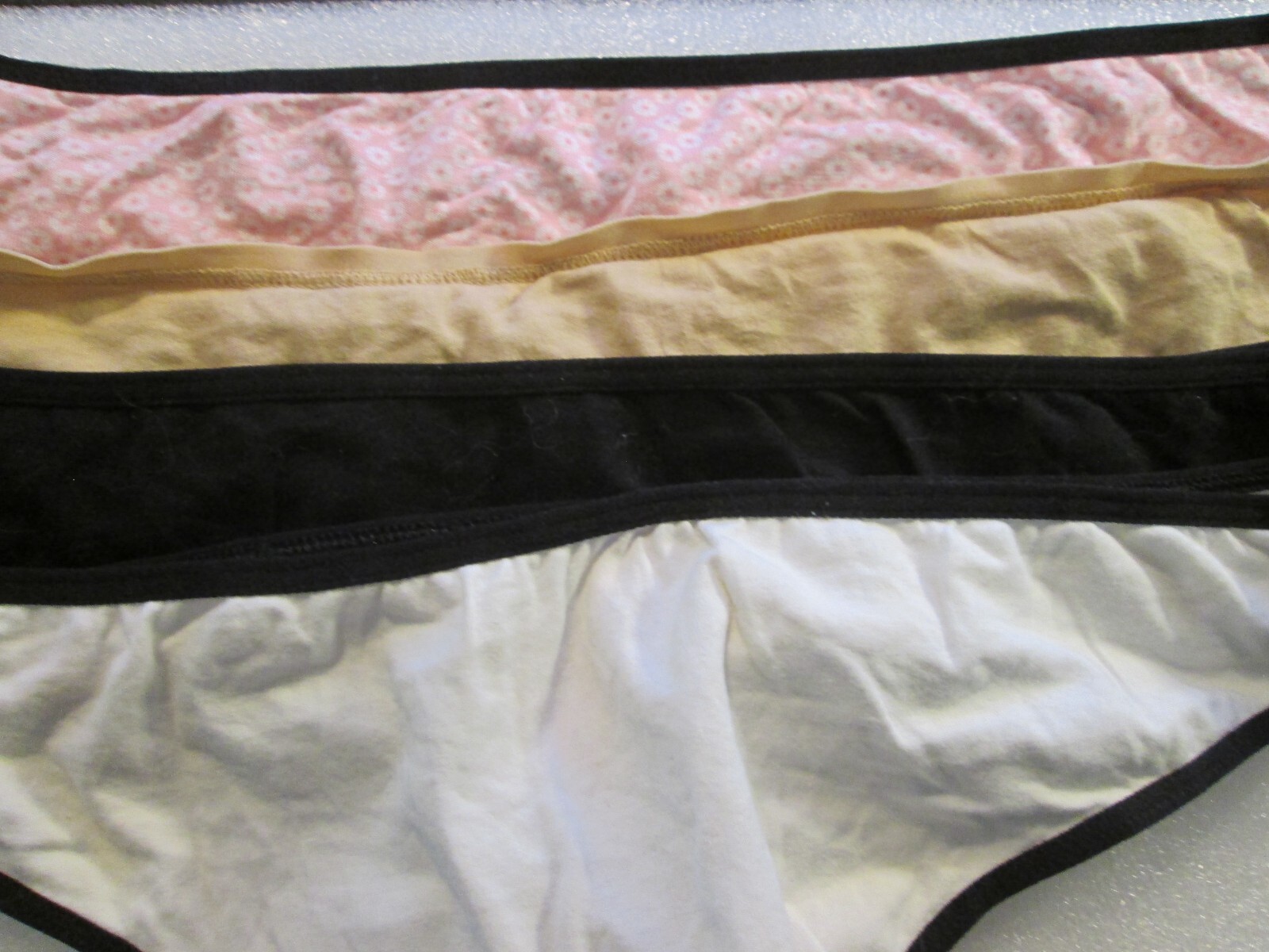 New 4 Ladies Thongs Cotton Panties💚Size XL💚Pink Floral, Beige, Black, White💚