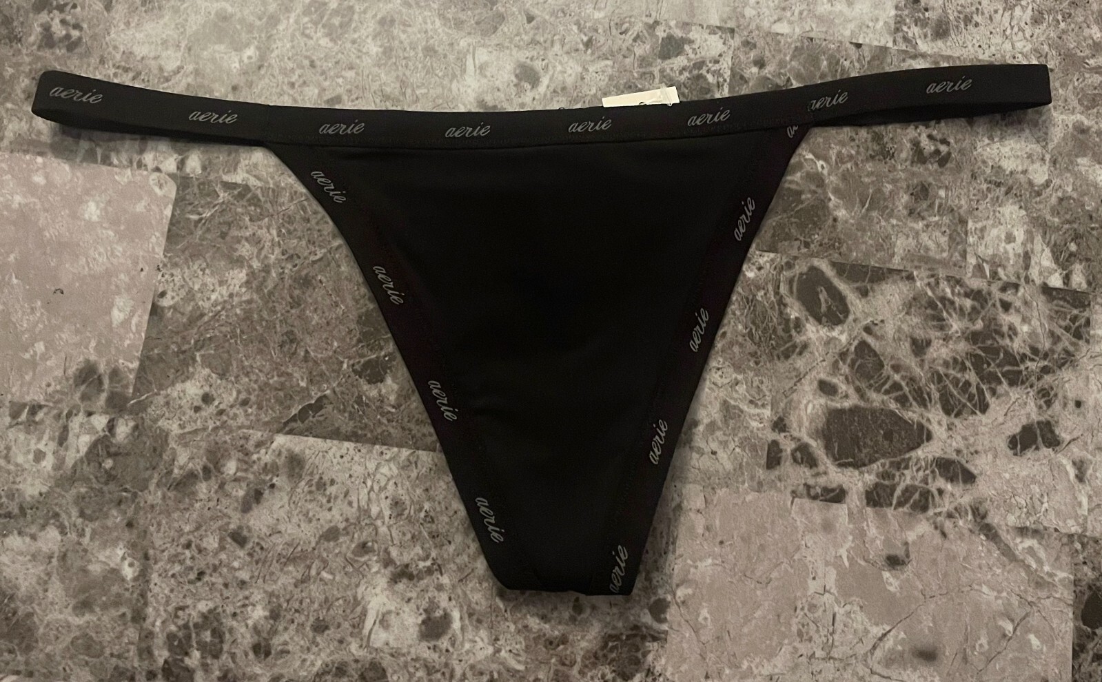 NWT AERIE AMERICAN EAGLE XXL BLACK SMOOTH THIN NYLON SPANDEX V STRING PANTIES