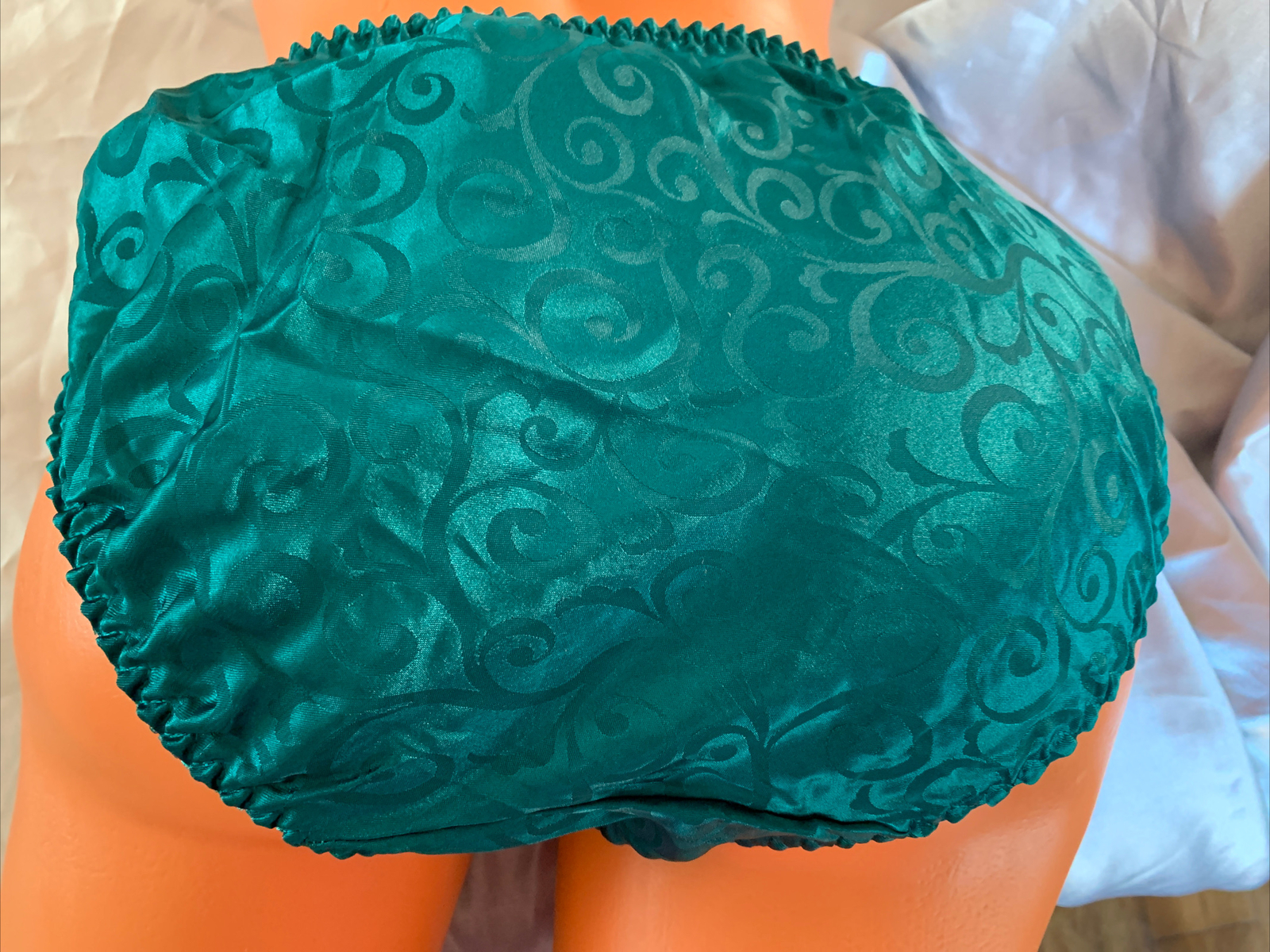 NWT VTG 100% Polyester Satin String Bikini Lace Panties SZ Lg Dark Green