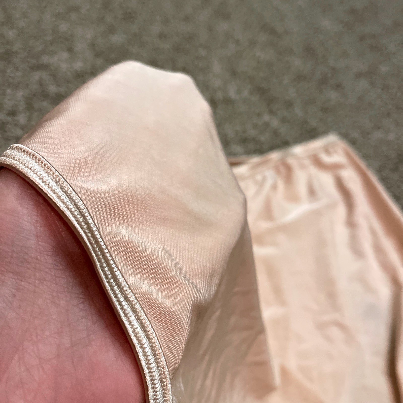 Vtg Nwt VANITY FAIR Silky Nylon PANTIES Brief 13-809 Sz 10 Nude Sheer High Waist